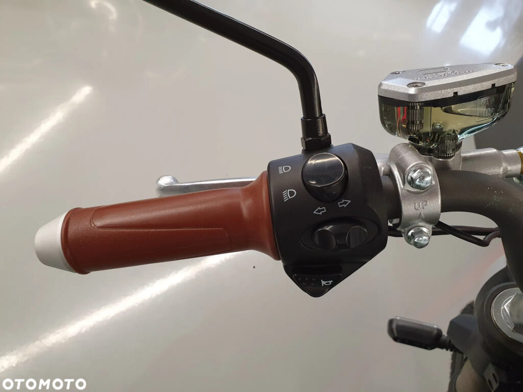 image;s=2560x0;q=100-6