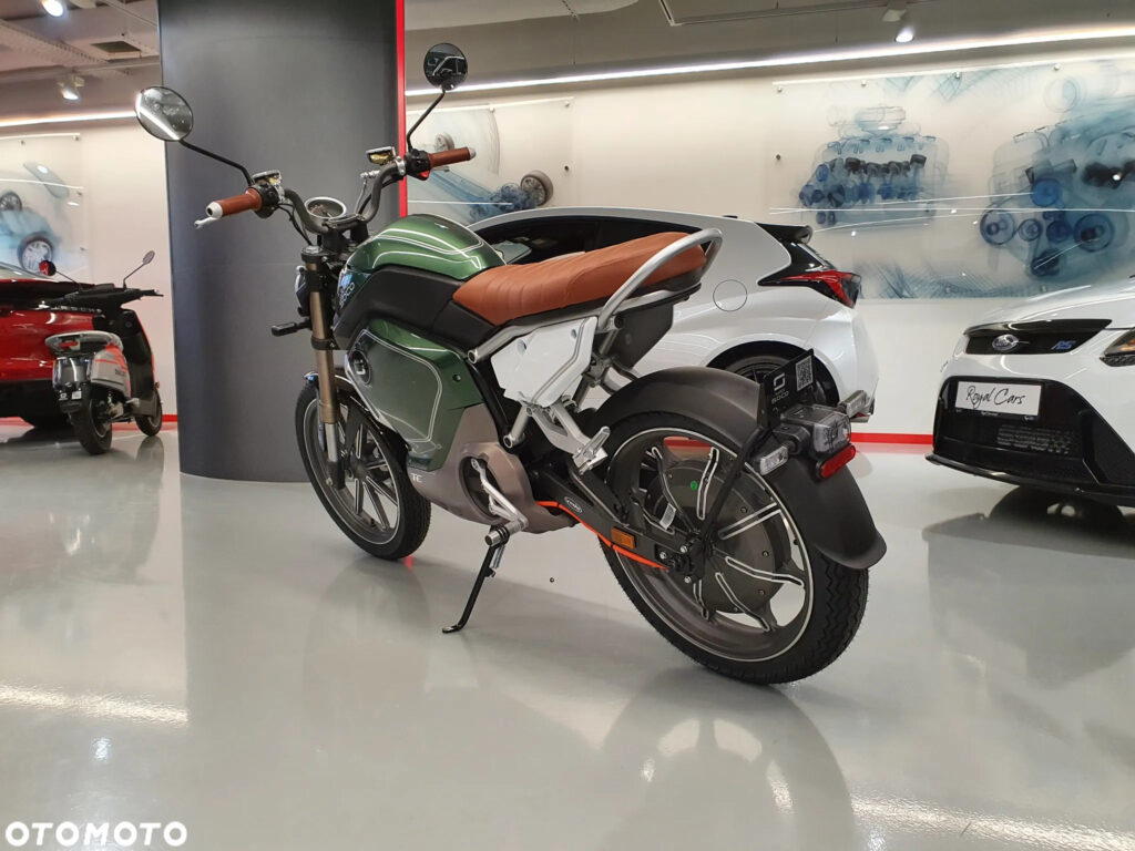 image;s=2560x0;q=100