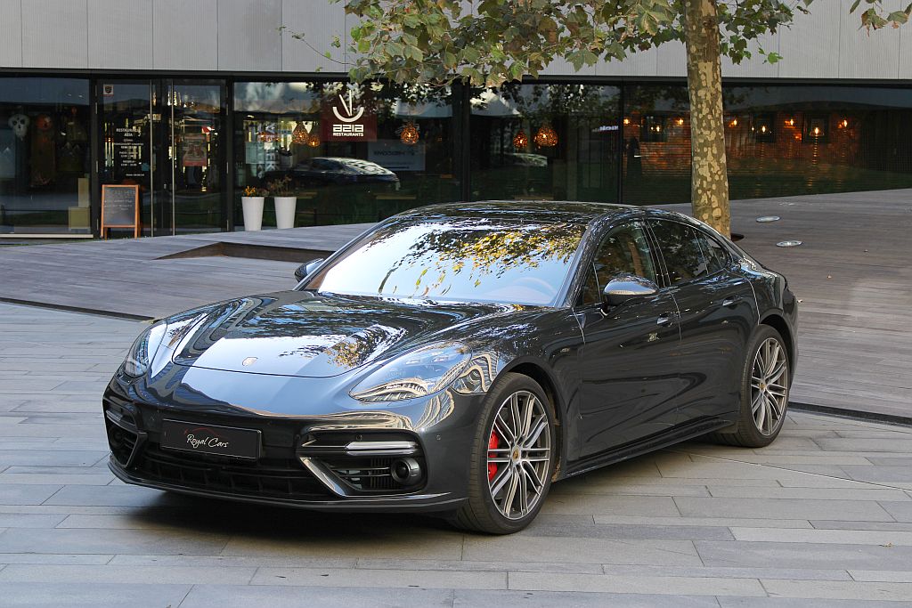 Porsche Panamera Turbo PDK 550KM